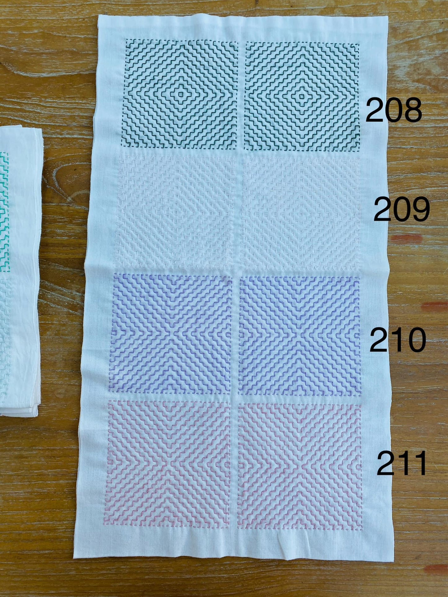 Daruma Sashiko Thread 30m - Medium - Bamboo -208 - Sashiko