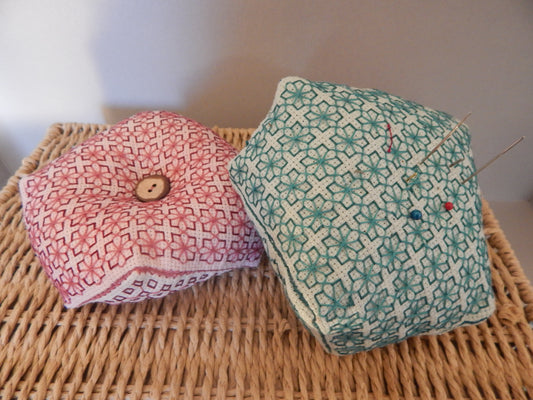 Hitomezashi Biscornu: Digital PDF Guide - Sashiko